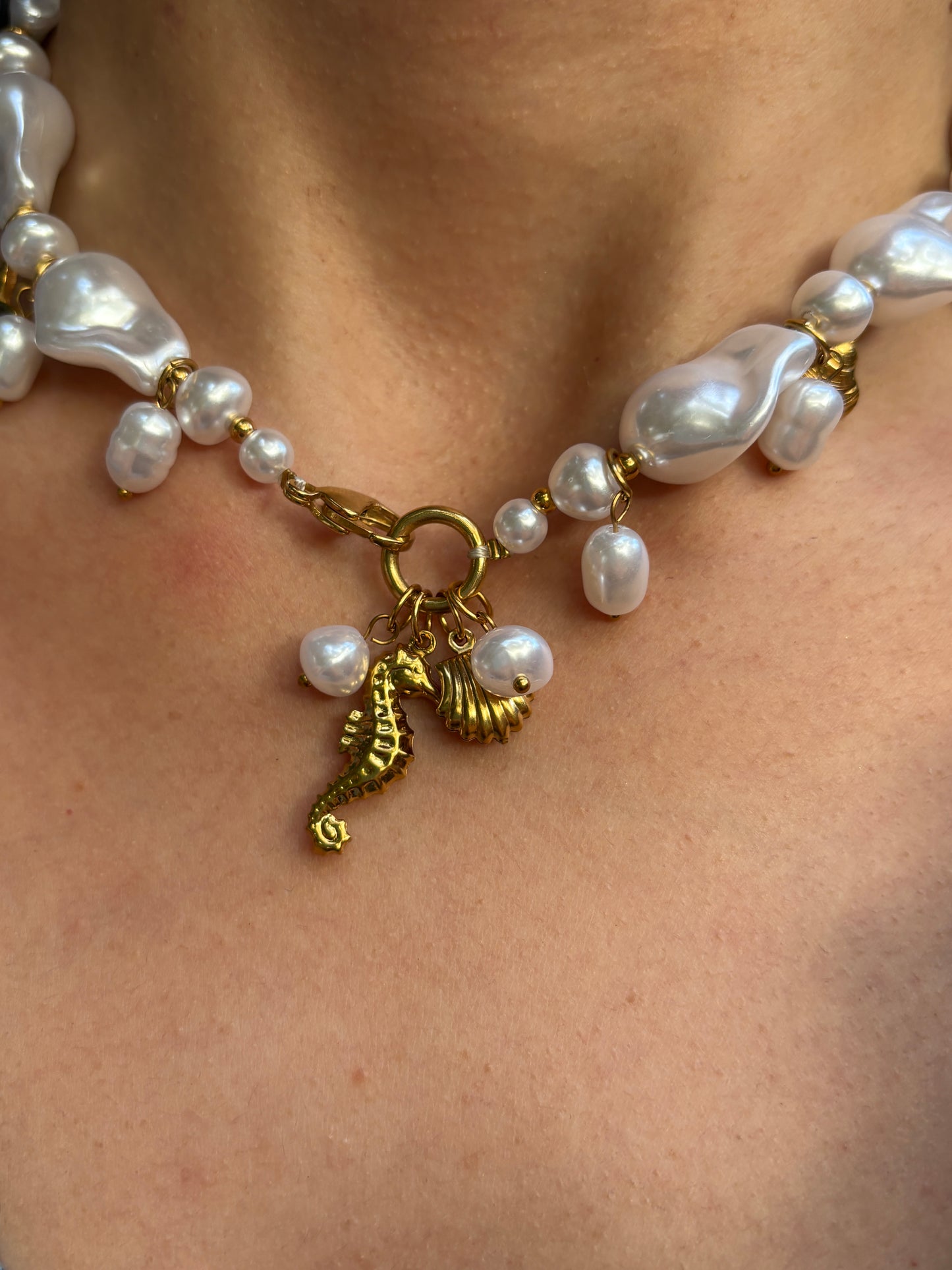 Collier Hippo
