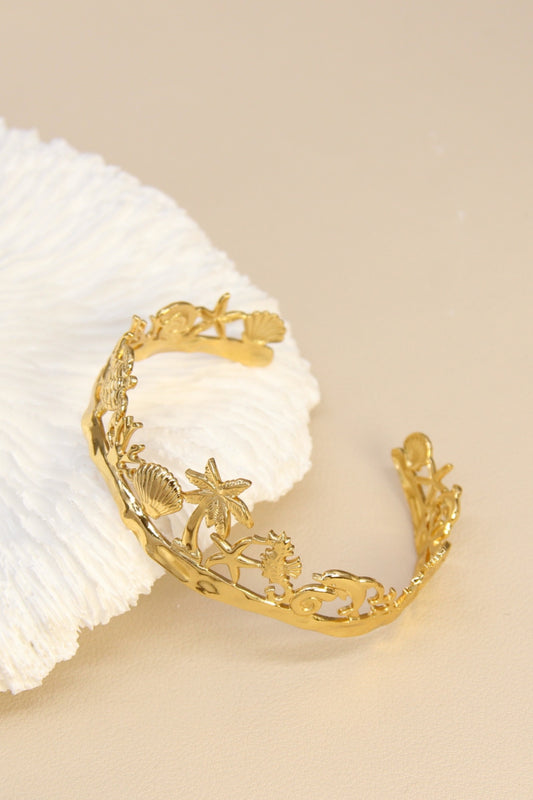 Bracelet Island